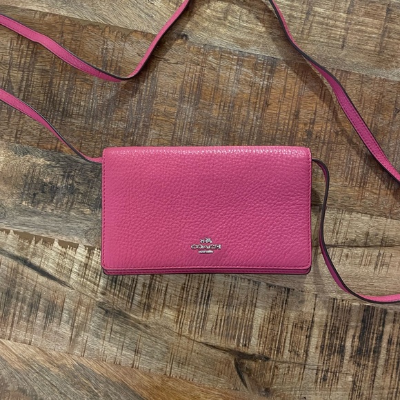COACH - Pink- Pebble Leather - Cross-body with removable strap - - Picture 2 of 4